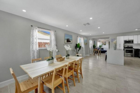 Delray Beach 4Bed Home Football Games Backyard